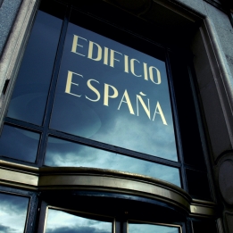 Entrada principal del Edificio España