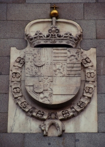 Escudo de Felipe III en la fachada del Real Monasterio de la Encarnación