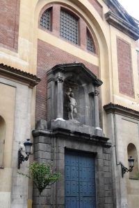 Iglesia de San Sebastián - Entrada calle San Sebastián